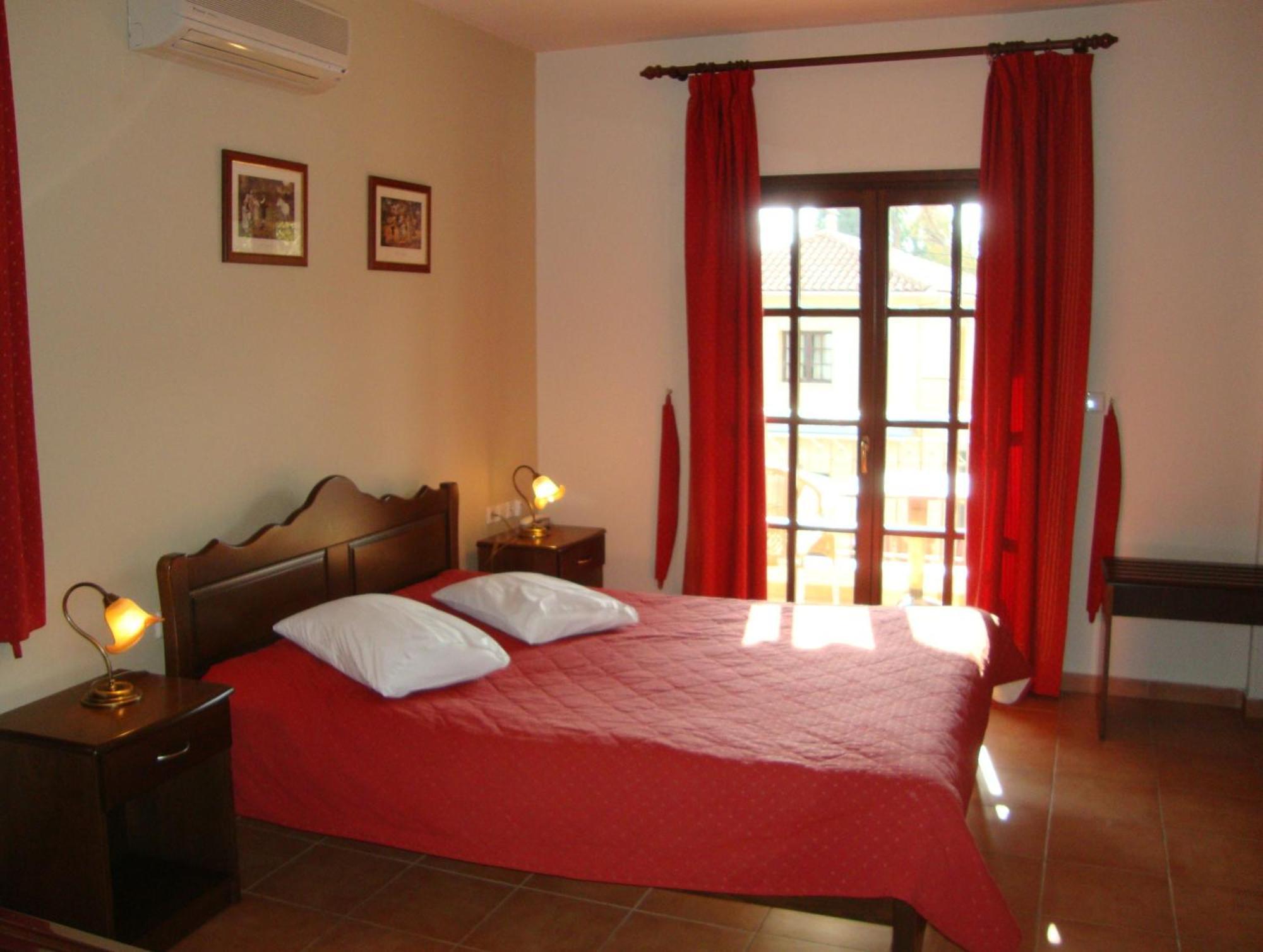 Enalion Hotel Кала-Нера Екстер'єр фото