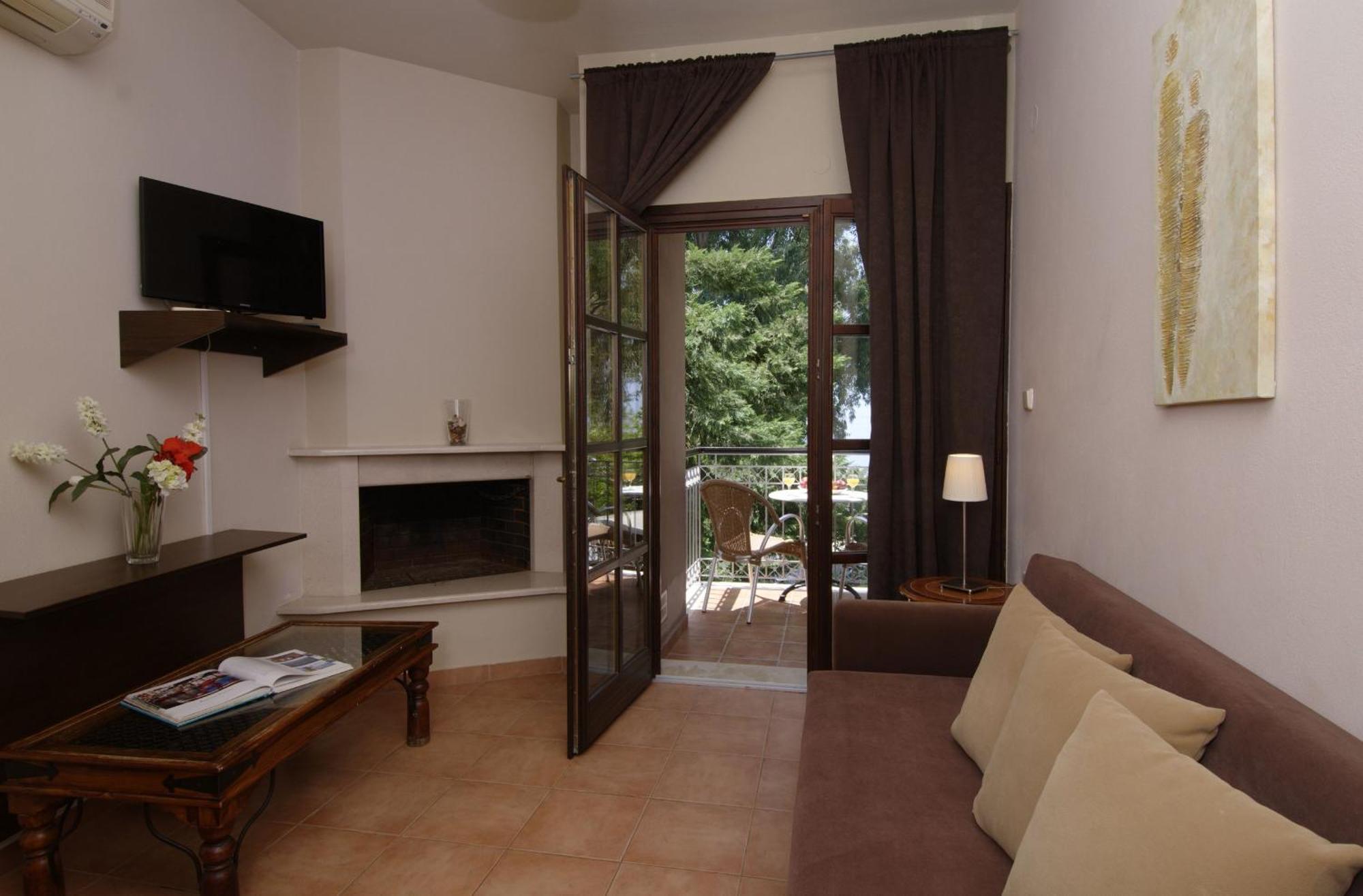 Enalion Hotel Кала-Нера Екстер'єр фото