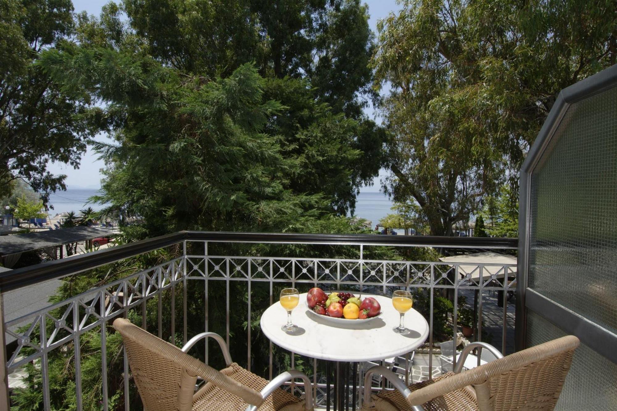 Enalion Hotel Кала-Нера Екстер'єр фото